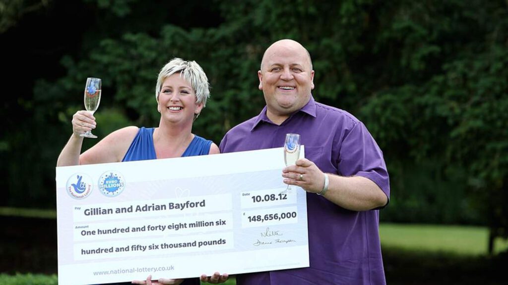 Adrian en Gillian Bayford wonnen 148 MILJOEN POND