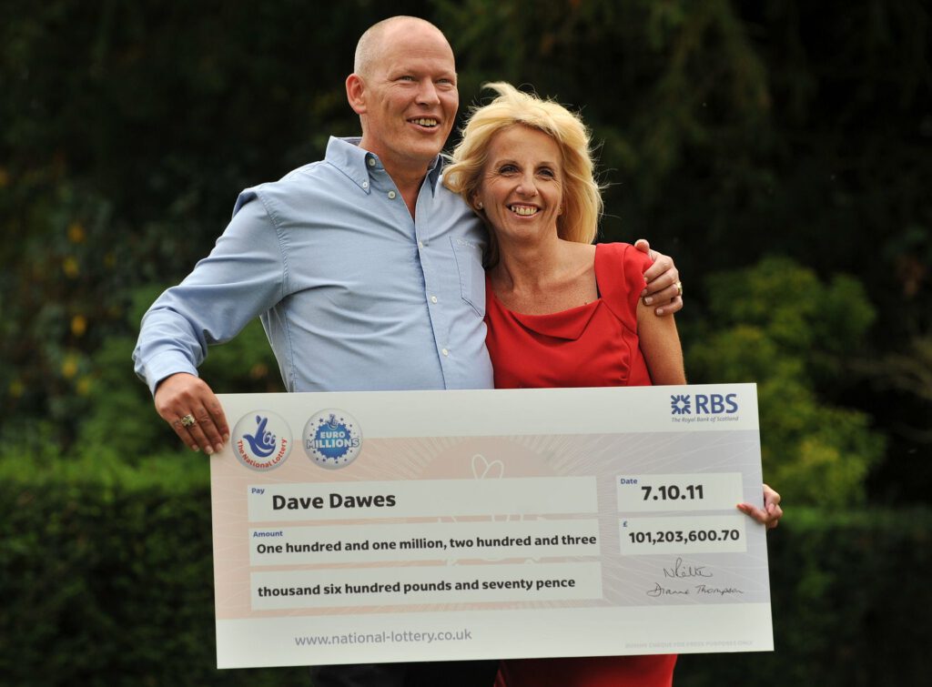 Dave en Angela Dawes wonnen 101 MILJOEN POND